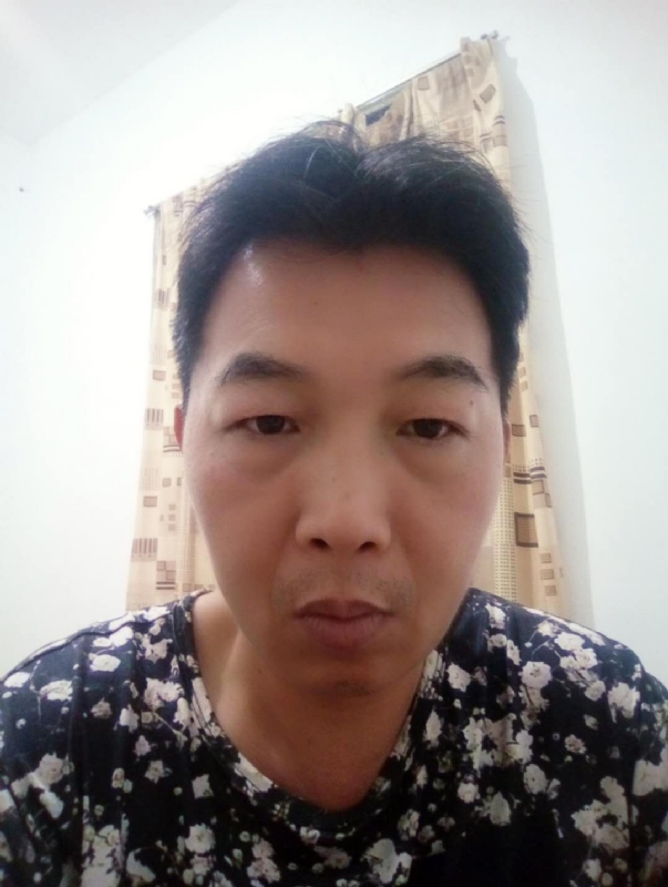 繁华哀伤的第一张照片--周宁交友网