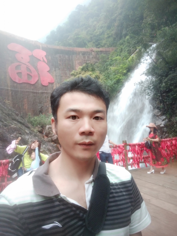 珊珊您是珊无无无妻的第一张照片--周宁交友网