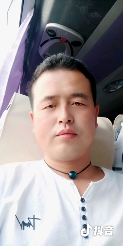 瞬间被爱上的第一张照片--周宁交友网