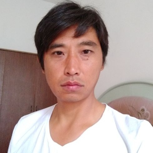 莞尔一笑的第一张照片--周宁交友网