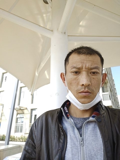 孤狼的第一张照片--周宁交友网