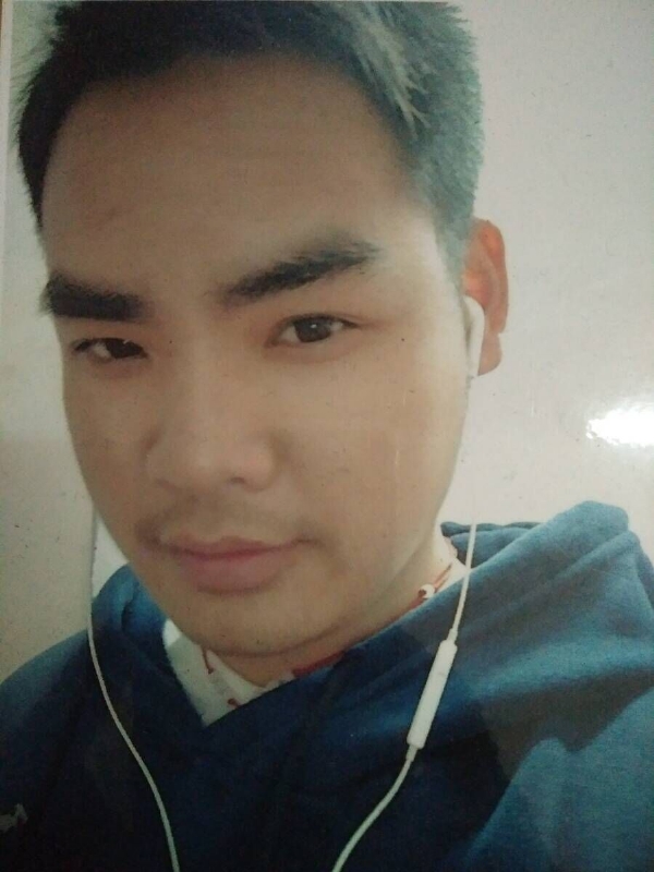 渴望爱的第一张照片--周宁交友网