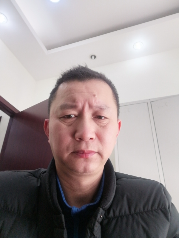 相视而笑的第一张照片--周宁交友网