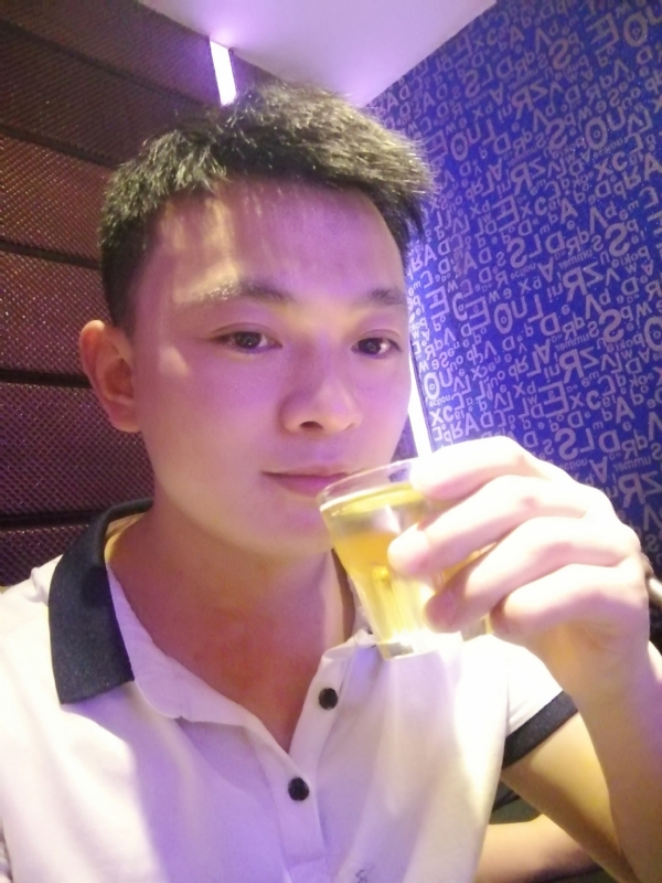 幸福的拥抱的第一张照片--周宁交友网