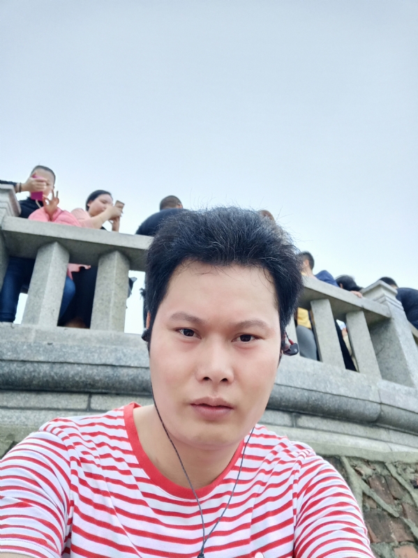 hαⅰ的第一张照片--周宁交友网