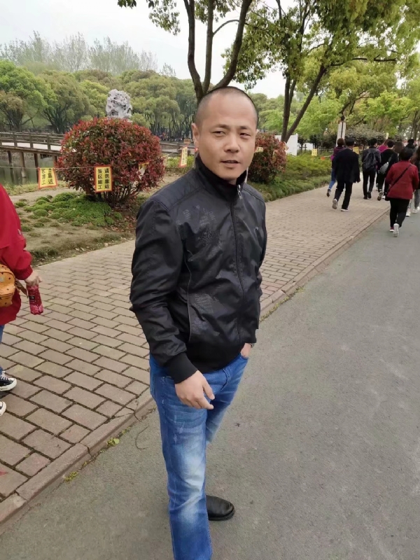 傻子的第一张照片--周宁交友网