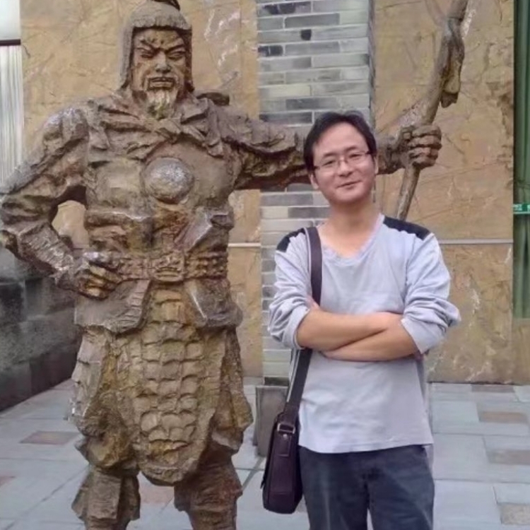 孤狼的第三张照片--周宁交友网