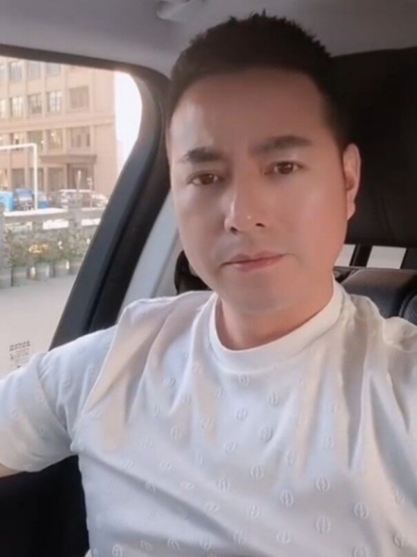勿忘初心的第一张照片--周宁交友网