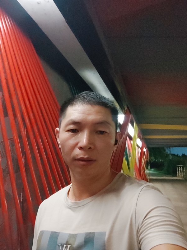 夜猫的第一张照片--周宁交友网