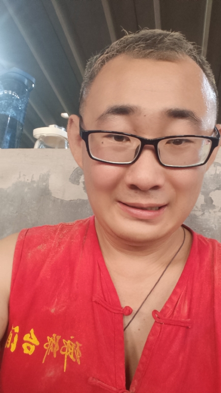 黑黑一笑的第二张照片--周宁交友网