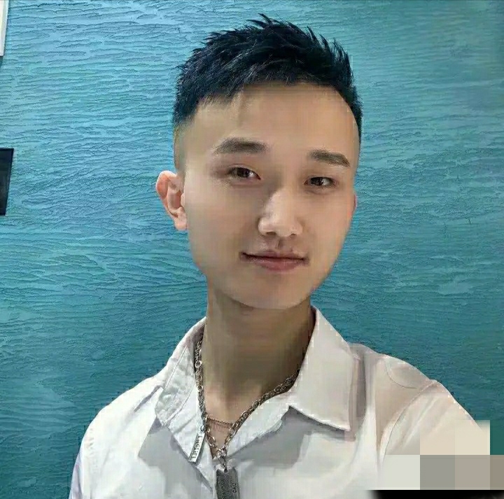 小哥哥的第一张照片--周宁交友网