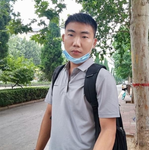 90年男征婚的第一张照片--周宁交友网